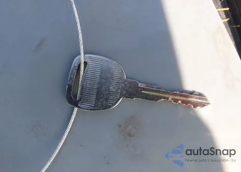 2005 Chevrolet Avalanche Z66 из США, поврежденный, VIN 3GNEC12Z15G106997